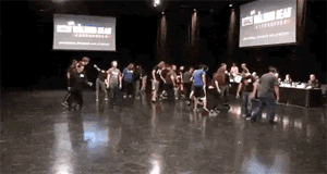 吃瓜女GIF,揭秘吃瓜女GIF背后的趣味瞬间 第2张 吃瓜女GIF,揭秘吃瓜女GIF背后的趣味瞬间 第2张